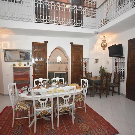 Riad El Idrissi Rabat Luaran gambar