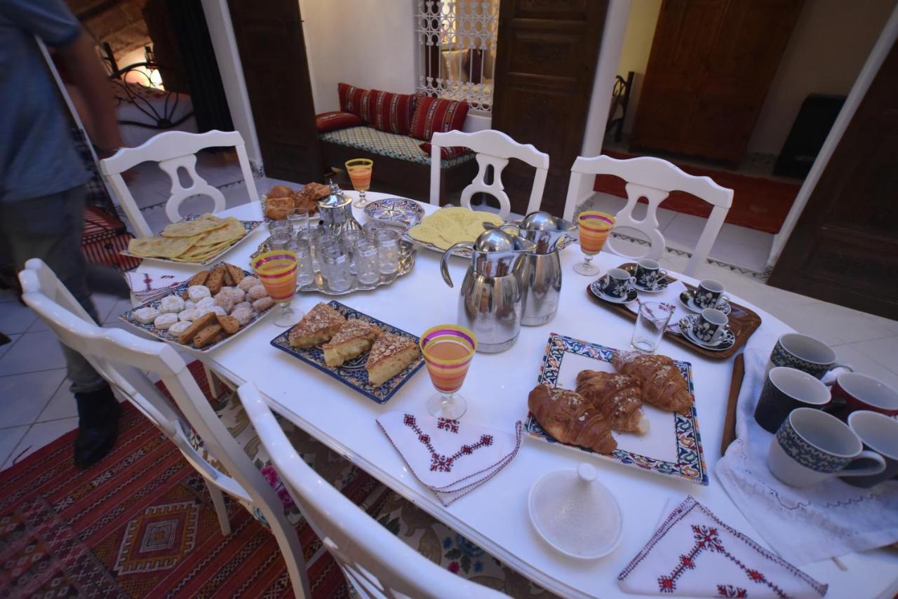 Riad El Idrissi Rabat Luaran gambar